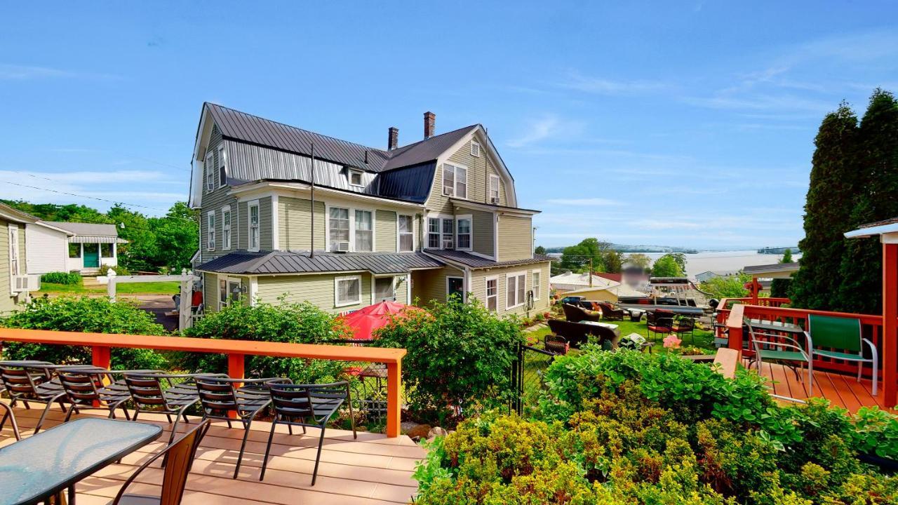 The Lakeview Inn & Cottages Уиърс Бийч Екстериор снимка