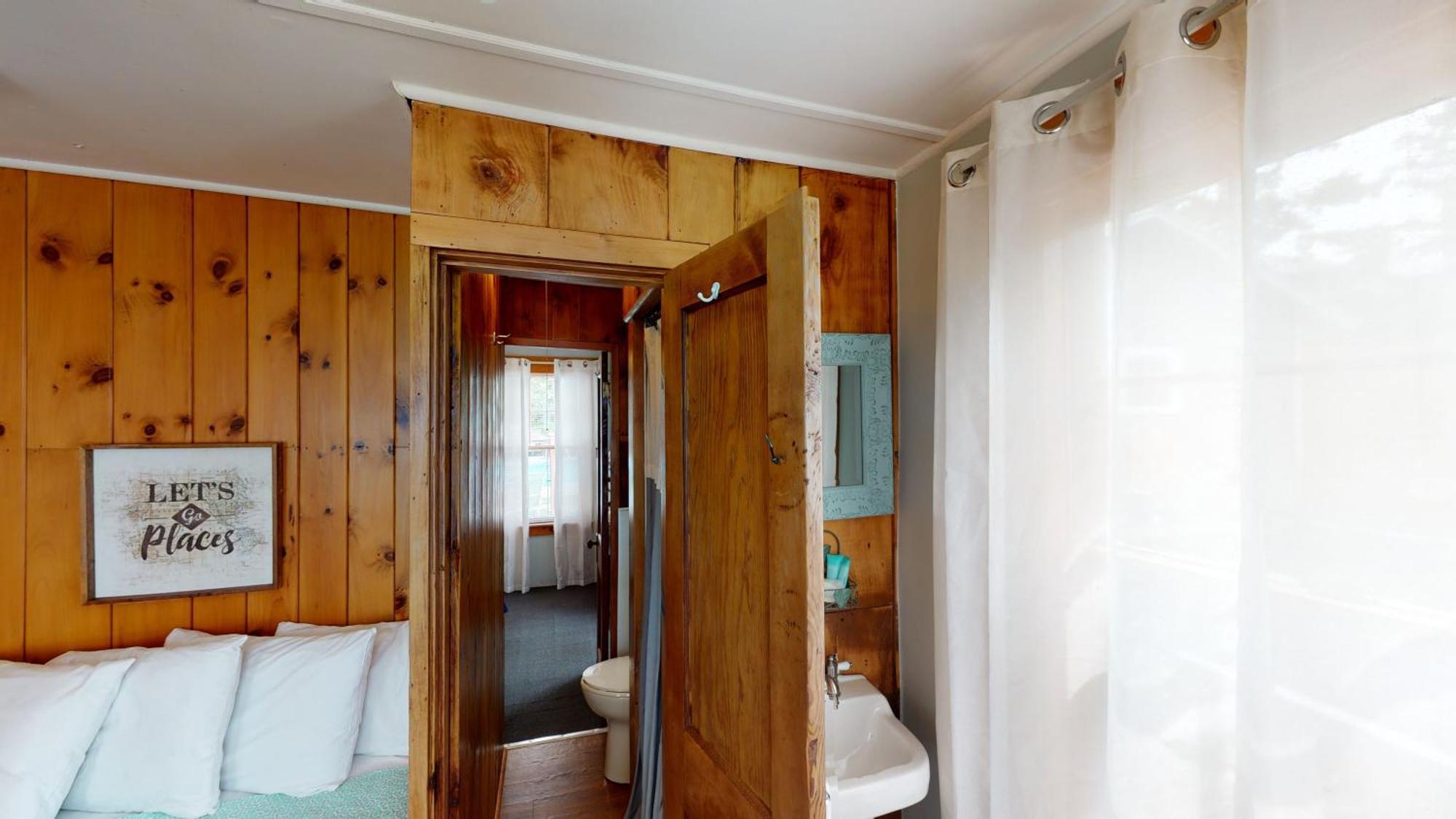 The Lakeview Inn & Cottages Уиърс Бийч Стая снимка